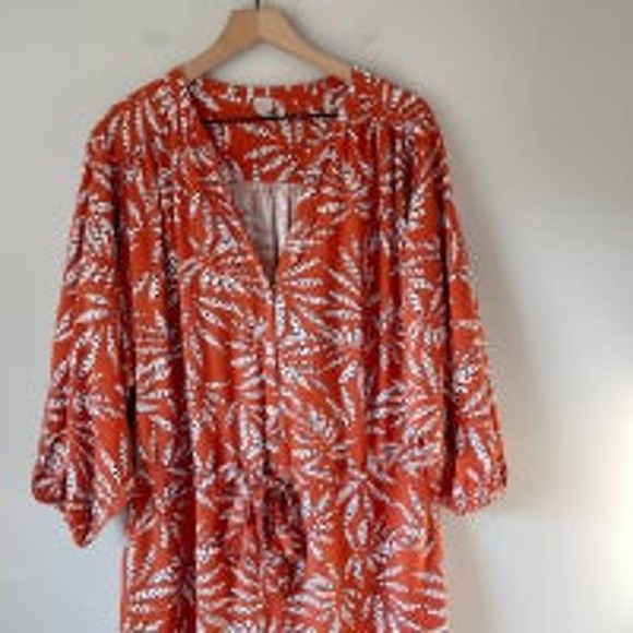 Loft Beach Women's Orange Tropical Leaf Print Romper Size Large - Picture 2 of 4